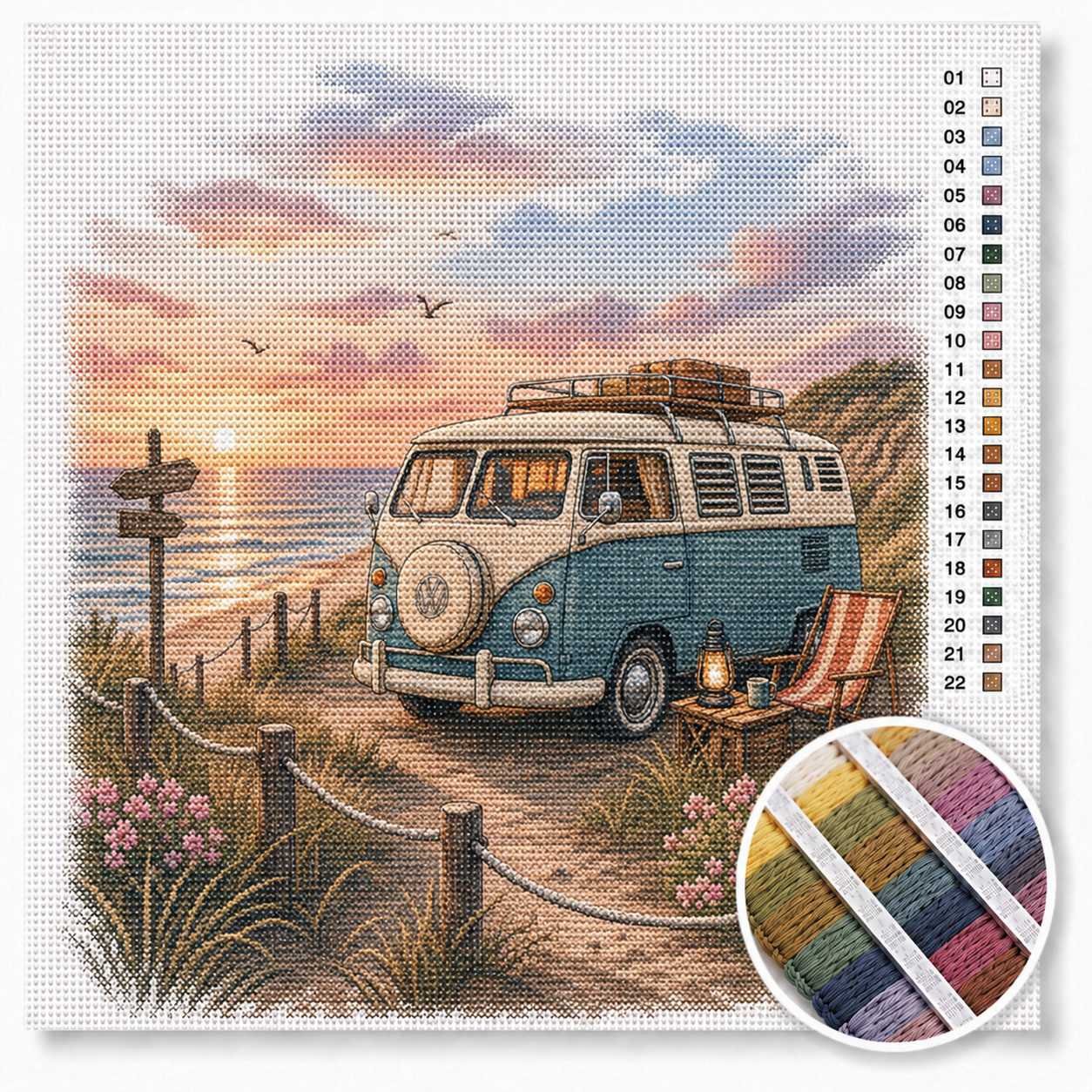 Vintage kampeerbus kruissteek pakket — blauwe VW-bus bij zonsondergang aan de kust met klapstoel en lantaarn