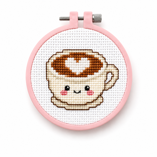Koffiekopje met hartje mini kruissteek in roze borduurring